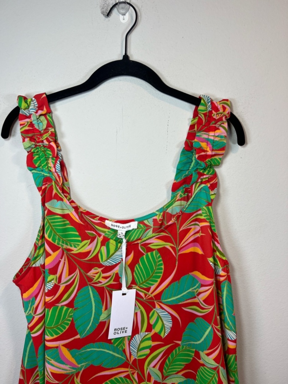 Rose+Olive Tropical Banana Print Lace Trim Sleeveless Blouse Top Flowy NEW Sz XL - Picture 2 of 10